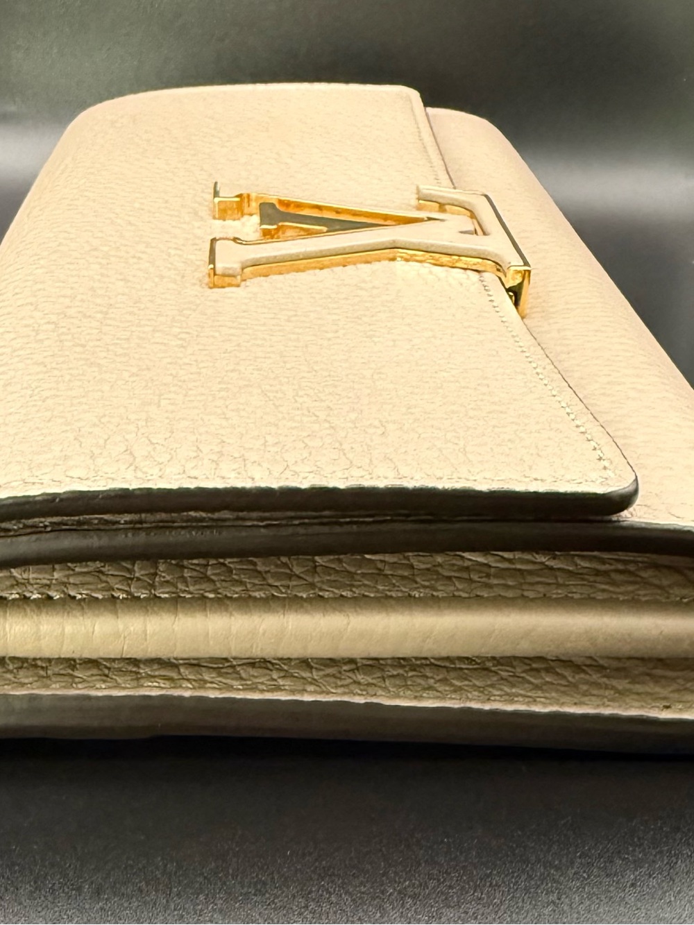 Louis Vuitton Cream Leather Flap Clutch with Gold LV Emblem - Picture 3 of 13